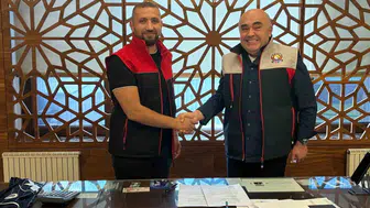 Fazlıoğlu ailesi sponsorluk töreninde birlik sergiledi