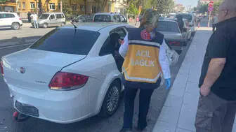 Karaman'da park halindeki araçlara çarpan otomobilde 3 yaralı