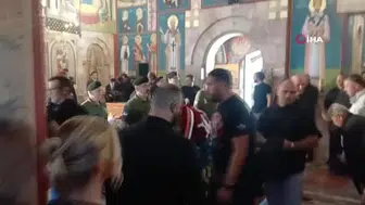 Sırbistan'da soykırımla anılan Mladiç için askeri cenaze töreni düzenlendi