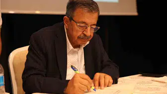 Hayati İnanç, Vezirköprü Kitap Günleri'nde kitapseverlerle buluştu