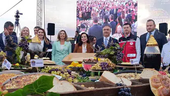 Türkan Şoray, Tekirdağ’ın 1. Uluslararası Gastronomi ve Bağcılık Festivali'nde yer aldı