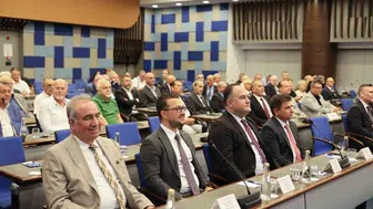 İzmir Ticaret Odası'nda yıl dönümü coşkusu: Gümrük müşavirleri plaketle onurlandırıldı