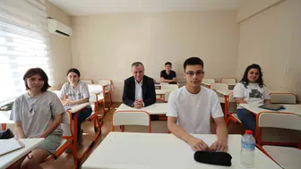 Başkan Balaban yeni eğitim döneminde gençlerle bir araya geldi