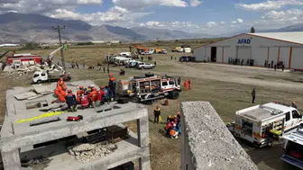 Erzincan'da 6,9 büyüklüğündeki deprem senaryosu tatbikatı yapıldı