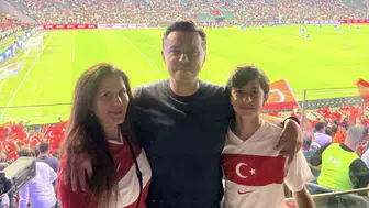 Milletvekili Nebi Hatipoğlu, Türkiye-Fransa maçını tribünden izledi