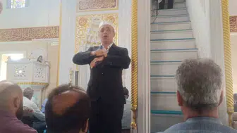 Hakkâri'de işitme engellilere özel cuma hutbesi uygulaması