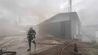 Tosya'da süt fabrikasında çıkan yangın korkuttu