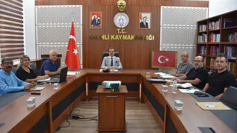 Salihli'de jeotermal kaynakların tarımsal potansiyeli masaya yatırıldı
