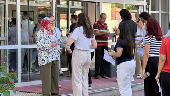 Ankara'da 2026-KPSS A Grubu Sınavı başladı, adaylar sabahın erken saatlerinden itibaren sınav merkezlerinde buluştu