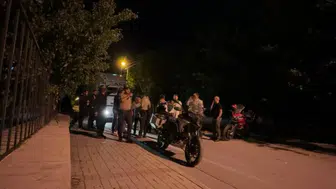 Erzincan'da motosikletlilerin tır engeli nedeniyle okul idarecileriyle yaşadığı tartışma sona erdi