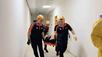 Osmaniye’de 112 ekipleri yangın tatbikatı gerçekleştirdi