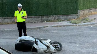 Adıyaman'da motosiklet ve otomobil çarpıştı: 17 yaşındaki sürücü yaralandı