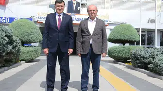 Kütahya ve Kırşehir'den iş birliği mesajı: Başkan Kahveci, Ekicioğlu'nu ziyaret etti