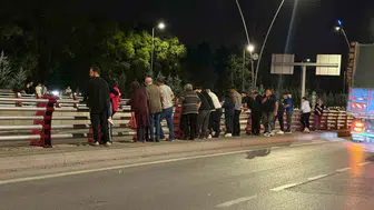 Kayseri'de 3 otomobilin karıştığı kazada 2 sürücü yaralandı
