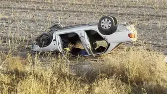 Aksaray’da tarlaya uçarak takla atan otomobilde 1 yaralı