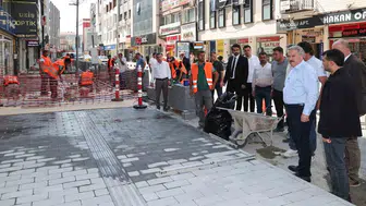 Melikgazi Belediyesi, şehir merkezini güzelleştiren çalışmalara devam ediyor
