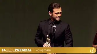 Ünlü isimlere yönelik uyuşturucu operasyonu: Aras Bulut İynemli ve Melis Sezen de gözaltında