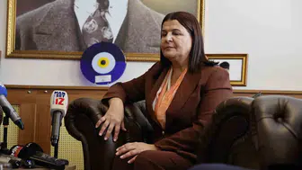 AK Parti’li İnan, İzmir belediye başkanlarına cesur olun çağrısında bulundu