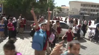 Şanlıurfa'da 5.4 büyüklüğünde deprem sonrası veliler harekete geçti
