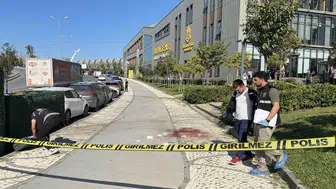 Başakşehir’de alacak verecek kavgasında 2 kişi yaralandı