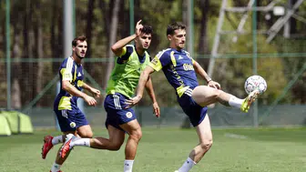 Fenerbahçe, roma maçı öncesi antrenmanlarını sürdürüyor