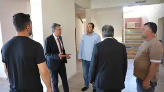 Patnos'taki okulların hazırlıkları gözden geçirildi: Eğitimde yeni dönem için hız kesmeden çalışmalara devam ediliyor