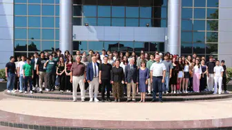 Adü öğrencileri tıp fakültesindeki eğitimlerine başladı