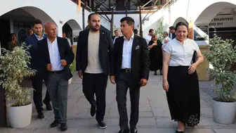 Marmaris Belediye Başkanı Acar Ünlü, muhtarlarla bir araya gelerek ihtiyaçları değerlendirdi
