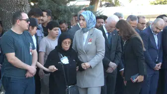 Esenyurt'ta şehit olan trafik polisine duygusal veda