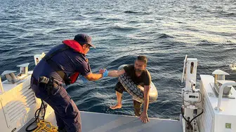 Bodrum açıklarında yüzerek yurt dışına geçmeye çalışan düzensiz göçmen yakalandı
