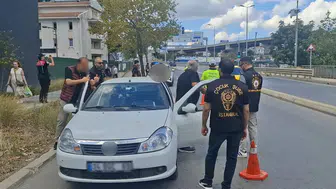 İstanbul'da okul güvenliği için özel denetim: Kadıköy'de polis uygulaması başladı
