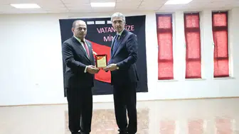 Bayburt’ta öğrenciler gaziler günü programı düzenledi