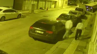 Ankara'da camı açık otomobilden hırsızlık anı güvenlik kamerasında kaydedildi