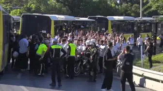 Beşiktaşlı taraftarlar derbi için Kadıköy’de buluştu