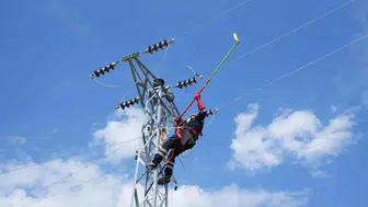 YEDAŞ ekibi, uluslararası enerji yarışmasında ödül aldı