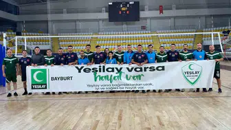 Bayburt’ta 29 Ekim Cumhuriyet Bayramı kapsamında voleybol turnuvası düzenlendi