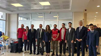 Gemlik Adliyesi'nde Kızılay kan bağışı kampanyası büyük ilgi gördü