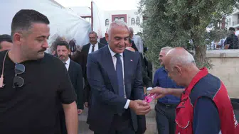 Kültür ve turizm bakanı ersoy, perre antik kentindeki kazı çalışmalarını inceledi