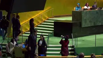Kırgızistan Cumhurbaşkanı Caparov, yaptırım yetkisini BM’ye vermeyi önerdi