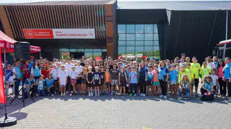 Bolu'da triatlon rüzgarı: 155 sporcu sahada kıyasıya mücadele etti