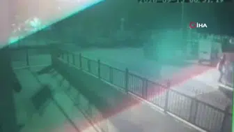 Ankara'da dur ikazına uymayan sürücü, polis aracına çarparak yakalandı