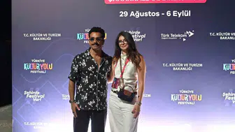 Gökhan Türkmen, Çanakkale Kültür Yolu Festivali'nde büyüleyici bir konser verdi