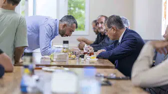 Cemil Tugay'dan Buca'da mahalle ziyaretleriyle sorunlara yerinde çözüm arayışı