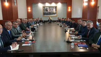 Erzurum'da eğitim ajandası belirlendi: İlçe müdürleri toplandı