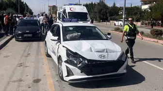 14 yaşındaki sürücü ehliyet sınavındaki araçla çarpıştı: 4 yaralı