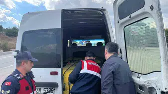 Bilecik'te düzensiz göç kapsamında 3 aranan şahıs yakalandı