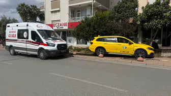 Serik'te taksi ile hafif ticari araç çarpıştı, önlem çağrısı yapıldı