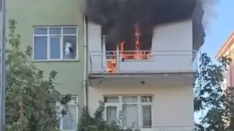 Elazığ'da 3. kat yangını itfaiye ekipleri tarafından kontrol altına alındı