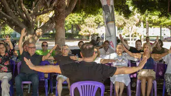 Mersin'de spor ve sosyal etkinlikler 80'ler buluşmasında bir araya geldi