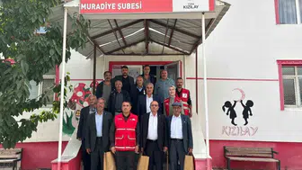 Gaziler günü dolayısıyla Muradiye Kızılay Şubesi'nde özel program